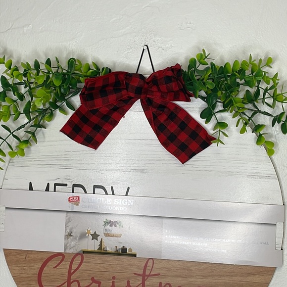 Merry Moments “Merry Christmas” Wooden Circle Hanging Sign - Picture 3 of 6